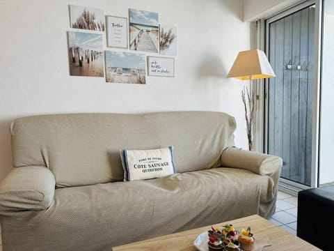 Agréable 3 pièces, parking, piscine chauffée Apartment in Quiberon