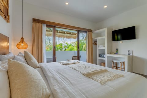 TV and multimedia, Photo of the whole room