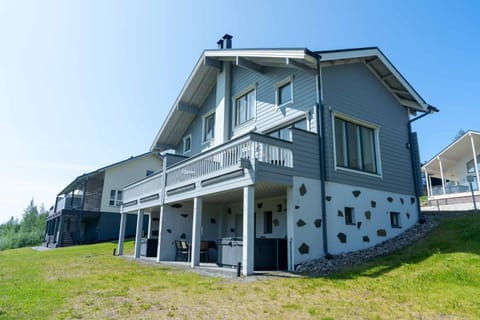 Villa Vallaton 3 Bedroom Apartment House in Finland