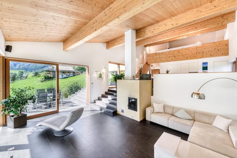 Living room, Seating area, Floor plan