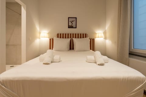 Bed, Bathroom, Bedroom