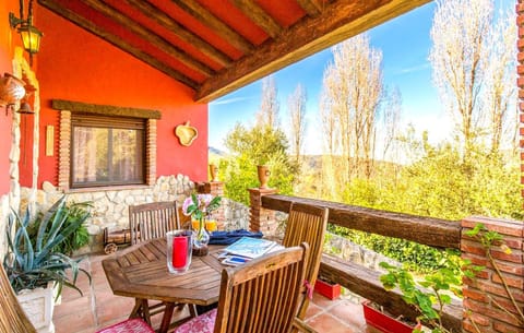 Patio, Garden, View (from property/room), Balcony/Terrace, Seating area, Dining area, Garden view