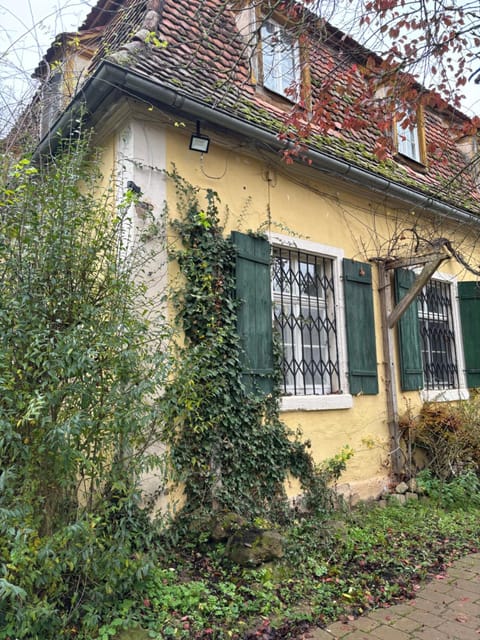 Property building, Garden view