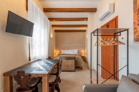 TV and multimedia, Photo of the whole room, Seating area, Bedroom, wardrobe, air conditioner, Internal: Not applicable to any particular room