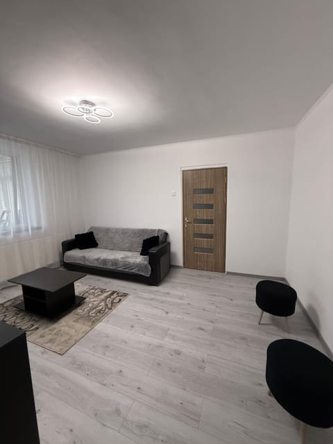 Apartament BLD N Titulescu Apartment in Craiova