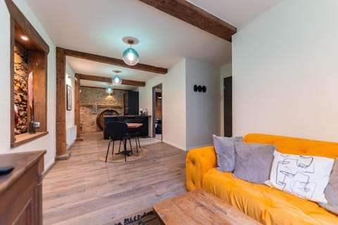 Kitchen or kitchenette, Living room, Dining area