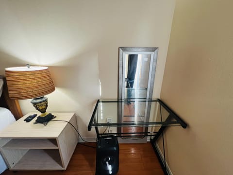 Room in citrus park and carollwood, close to the airport & downtown Vacation rental in Greater Carrollwood