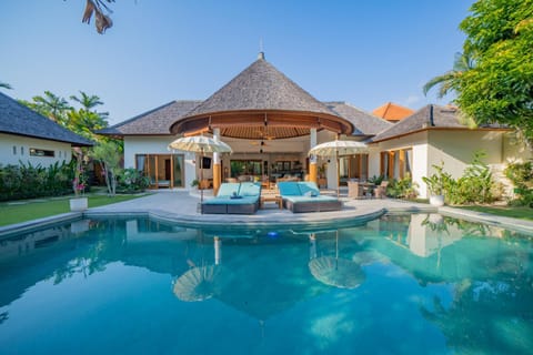 Patio, Natural landscape, Garden, Seating area, Garden view, Pool view, Swimming pool, sunbed