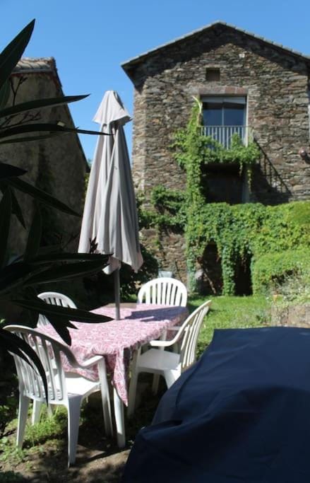 Property building, Garden