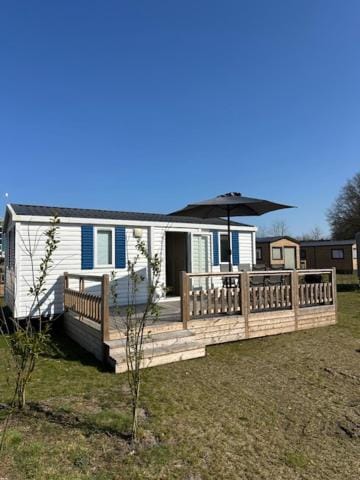 Property building, Balcony/Terrace