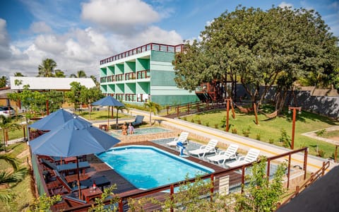 Property building, Garden, Garden view, Pool view, Swimming pool, sunbed