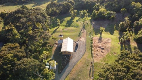 Bethells Luxury Retreat - Auckland Glamping Luxury tent in Auckland