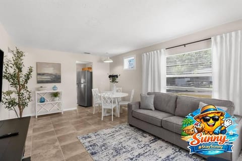 Cozy 2 Bedroom home, Dade City! #1 House in Dade City