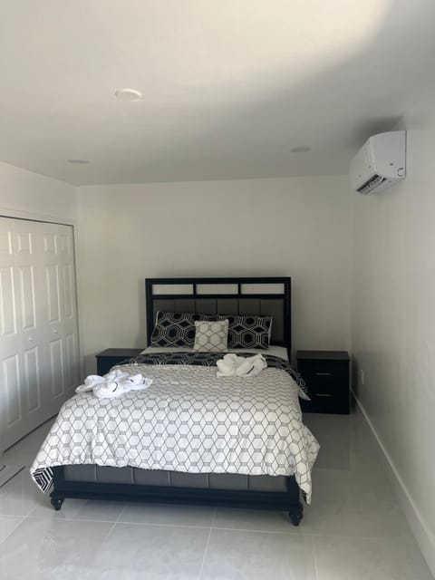 Luxury Studio Apartment in Miami Gardens