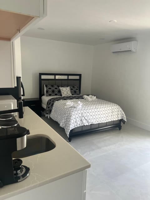 Luxury Studio Apartment in Miami Gardens