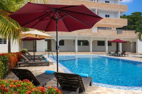 Property building, Swimming pool