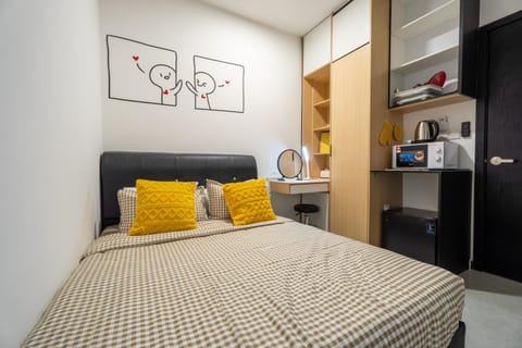 bunk bed, kitchen