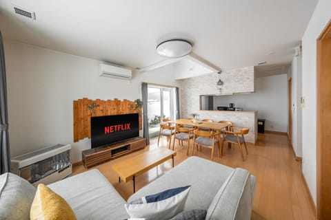 TV and multimedia, Living room