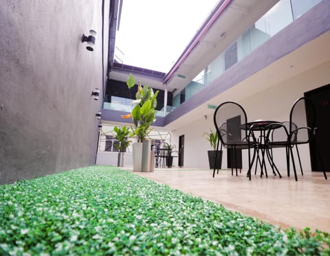 Garden, Balcony/Terrace