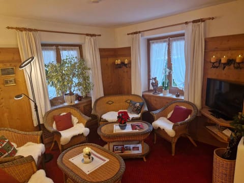 Pension Alpenrose Bed and Breakfast in Kitzbuhel