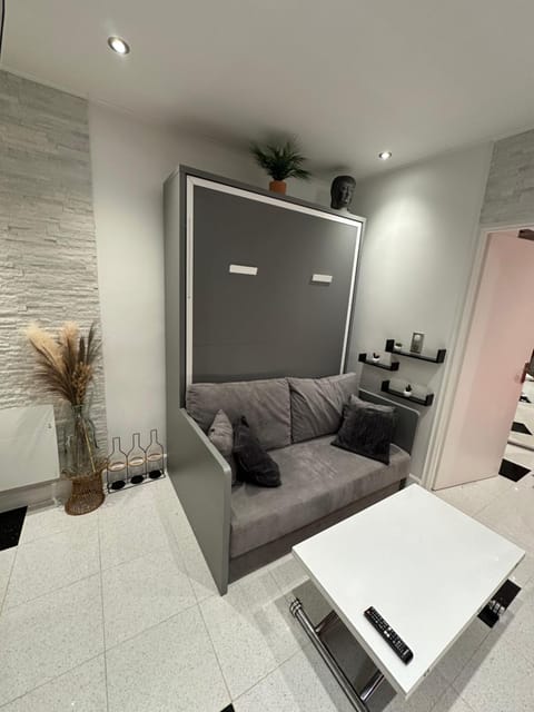 JOIA PARIS - Roli Apartment in Paris