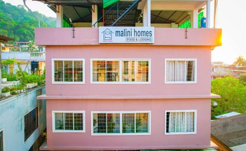 Property building, Day, Natural landscape, View (from property/room), Balcony/Terrace, Mountain view