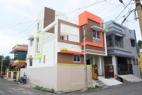Property building, Street view