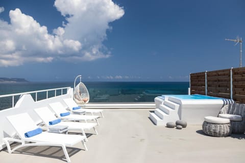 Hot Tub, Balcony/Terrace