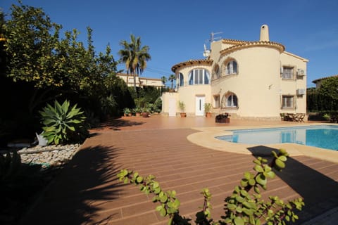 Property building, Garden view, Pool view