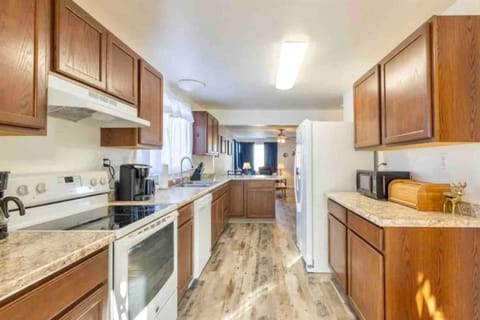 dishwasher, oven, stove, toaster, kitchen