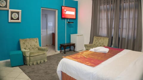 Wynberg Lodge Bed and Breakfast in Cape Town