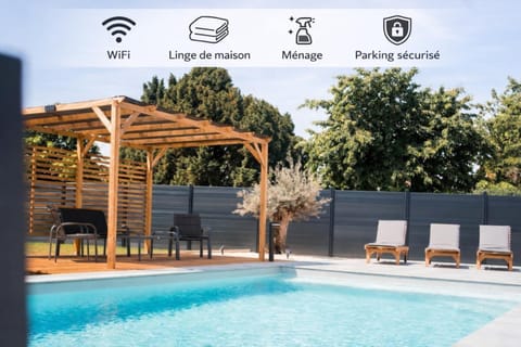 Property building, Swimming pool