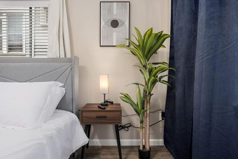 Stylish Studio Apartment with Modern Touches Apartment in East Peoria