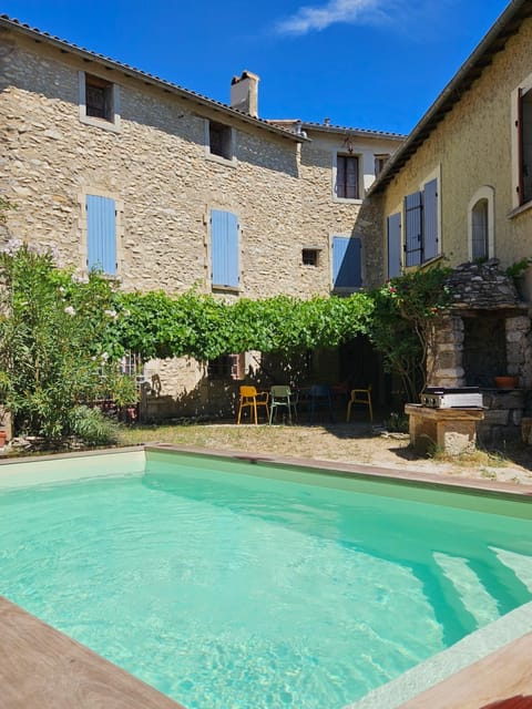 Patio, Garden, Swimming pool