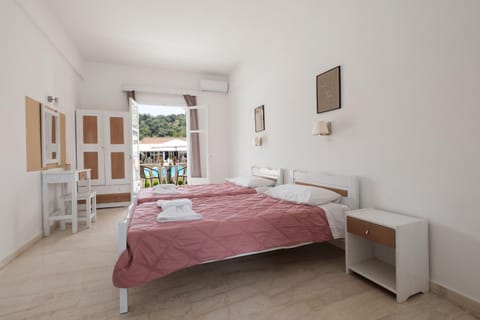 Balcony/Terrace, Photo of the whole room