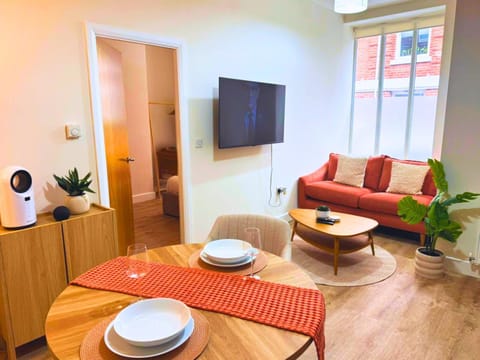 Communal lounge/ TV room, Living room, Seating area, Dining area