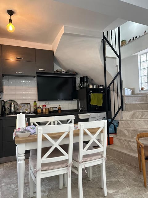 aj konukevi müstakil ev dört odalı House in İzmir Province