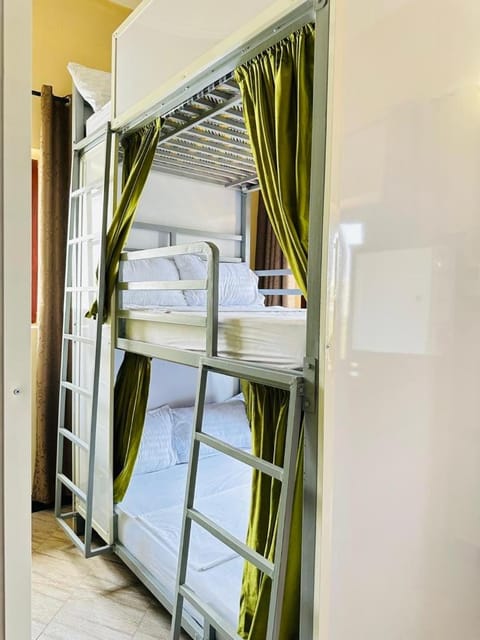 bunk bed