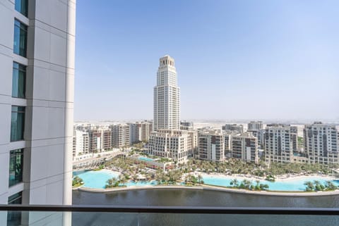 Bird's eye view, City view, Pool view