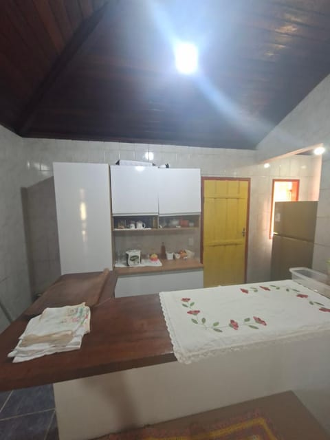 CASA DE HOSPEDAGEM FLORES PARATY AMBIENTE FAMILIAR 600M do CENTRO Bed and Breakfast in Paraty