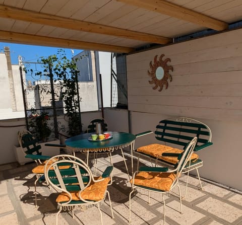 Balcony/Terrace, Balcony/Terrace, Seating area, Dining area