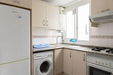 Kitchen or kitchenette, Communal kitchen, stove, kitchen