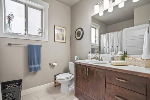 Easter Peak House in Caldwell