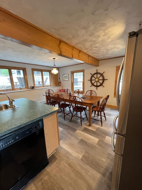 Long Lake Charm House in Long Lake