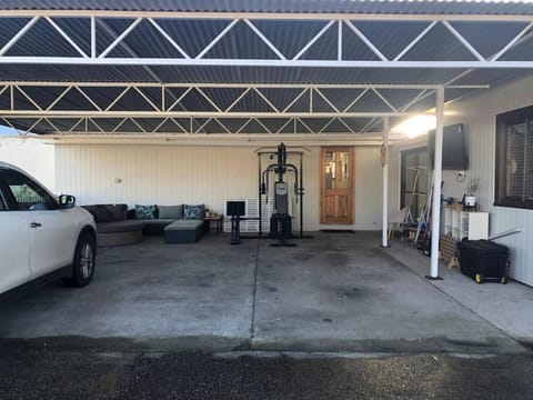 Guesthouse on Grant Street Bed and Breakfast in Smithton