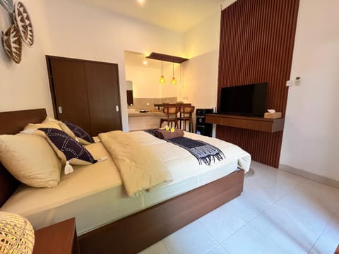 Bed, TV and multimedia, Bedroom, air conditioner