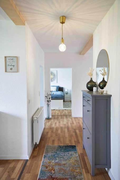 Large 2BR Apart up to 5 ppl, Work&Long Stay, BASF with Strong Wifi Apartment in Frankenthal