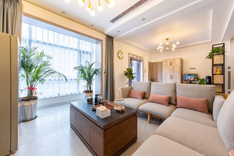 Living room, Internal: Not applicable to any particular room