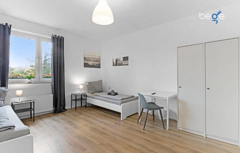 Photo of the whole room, Seating area, Bedroom