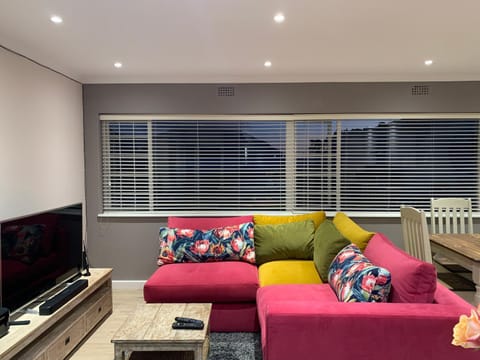 Holiday Apartment with Chapman's Peak and Sea Views Apartment in Cape Town